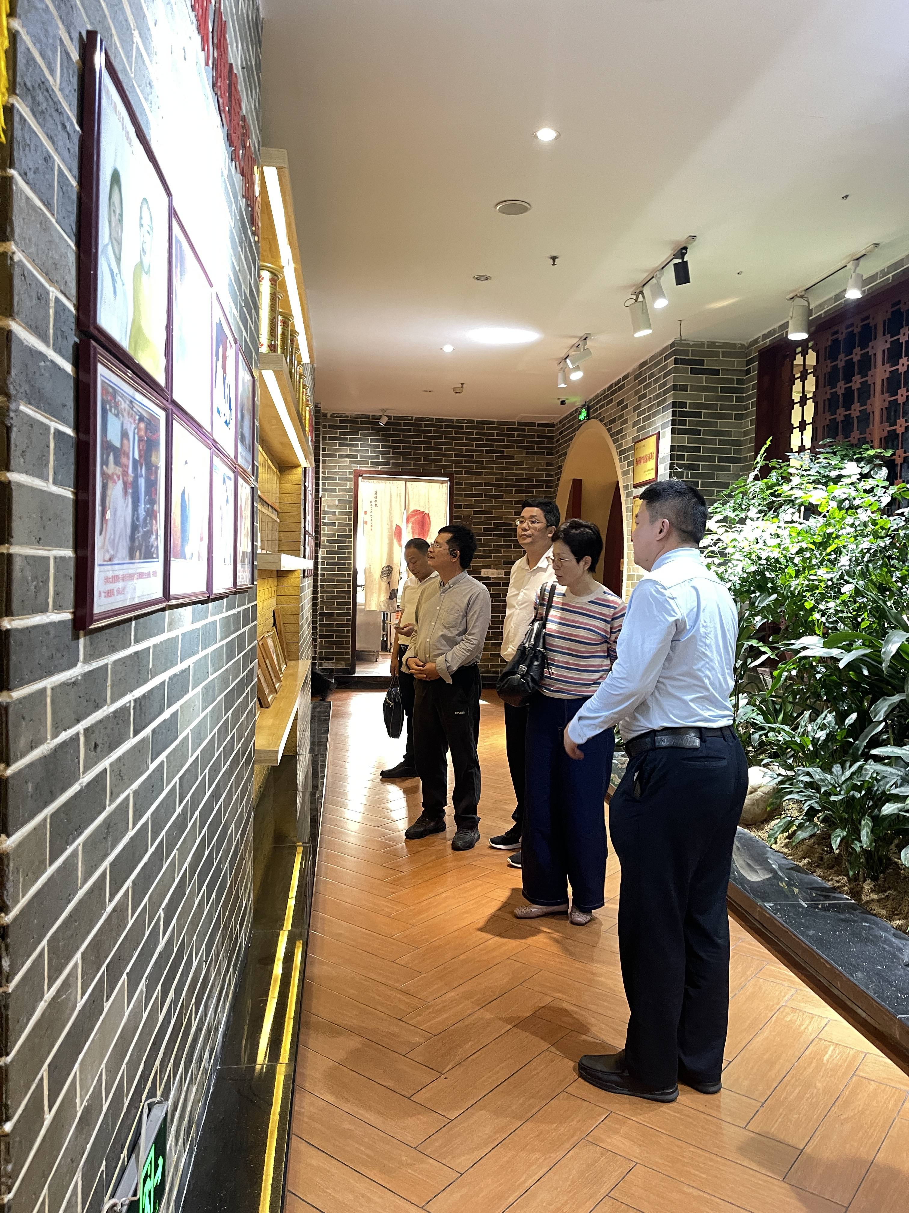 英国上市公司365