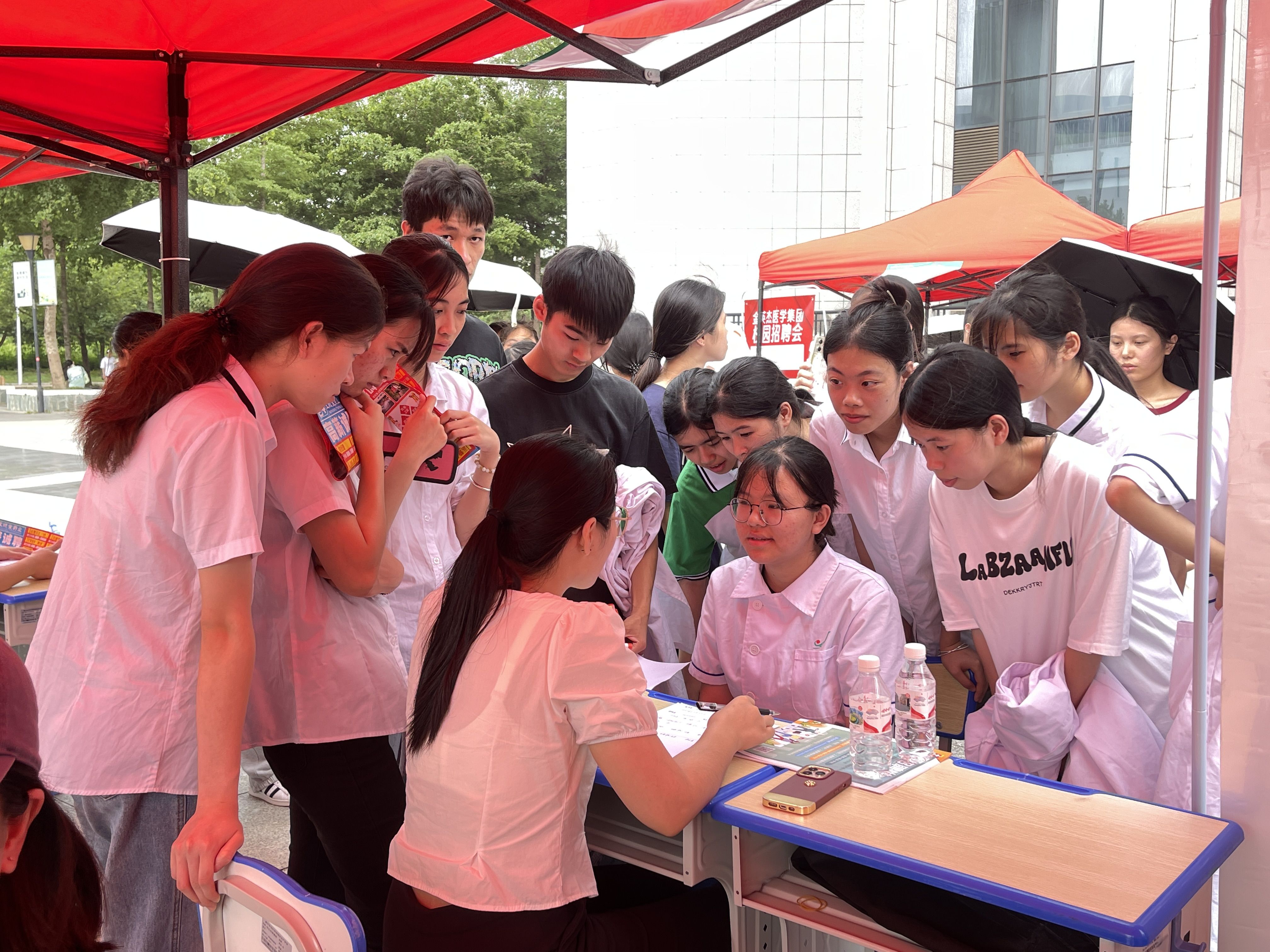 英国上市公司365